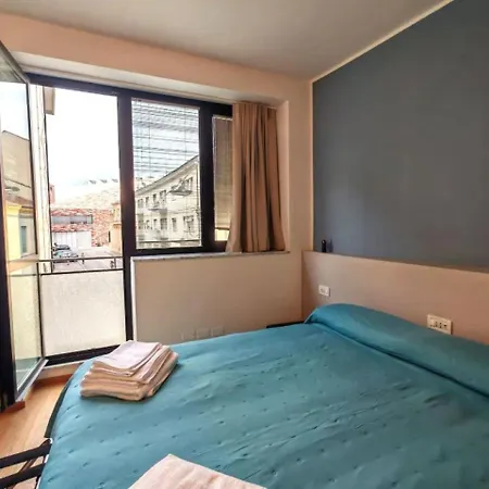 Merlino House 10 Minutes To